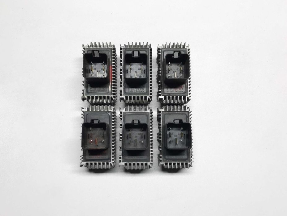 Реле свічок накалу Opel Signum. Sintra. Frontera B. Omega B. Vectra