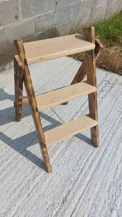 Деревяні стрем'янки, драбини.