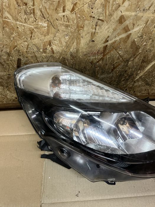 Передні фари Рено Кліо 3 Renault Clio III 2009-2012 рестайл