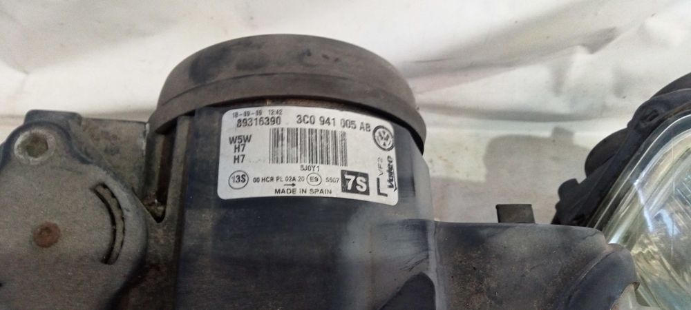 Farol  VW PASSAT B6 3C2