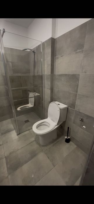 Quarto para Arrendar em Odivelas – 15 Minutos do Metro