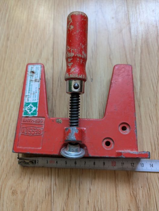 Струбцина BESSEY