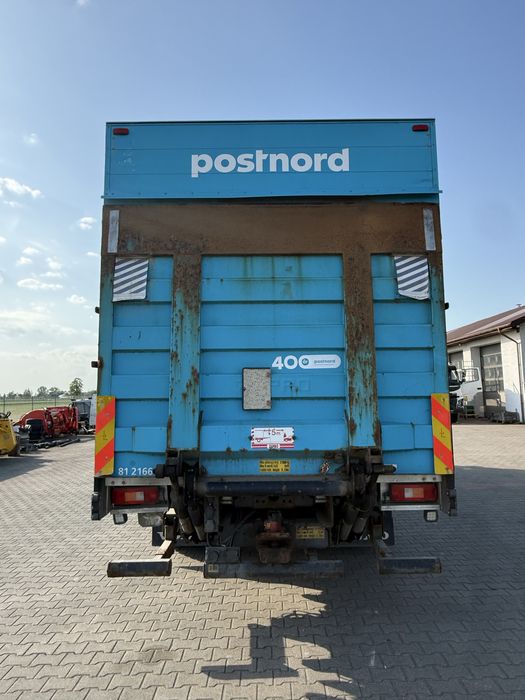Paka Zabudowa z windą izoterma  kontener volvo man scania