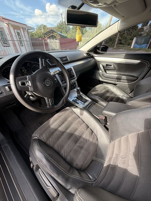 Volkswagen passat cc 2010 року