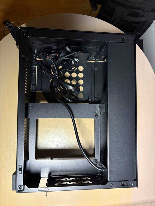 PC case Lian Li A4-H2O