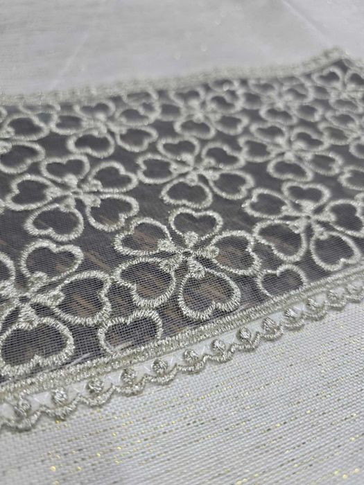 obrus 220x150 jasny krem ,plamoodporny,mieniacy+HAFTY wyprz