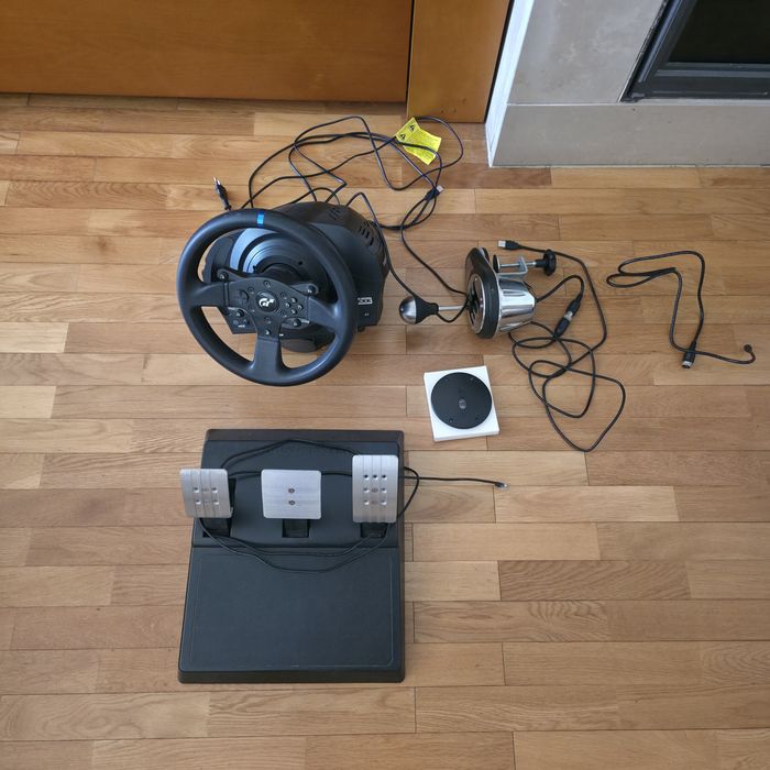 Thrustmaster T300RS + Shifter TH8A
