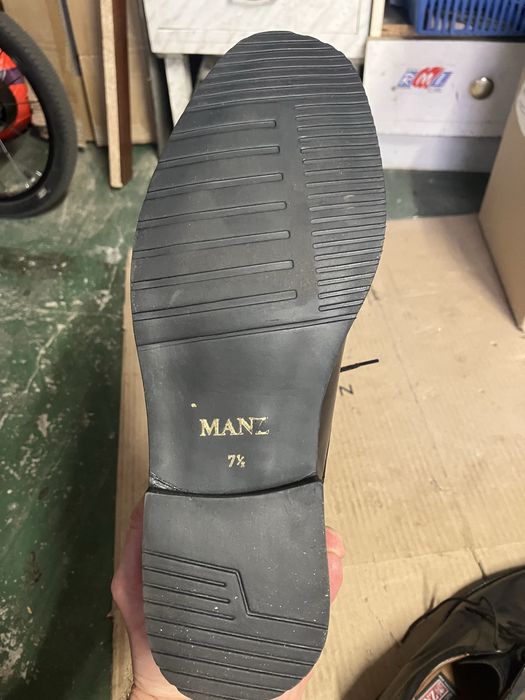 Nowe buty  marki MANZ