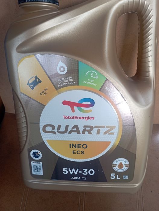 Масло моторне Total 5w30 ,