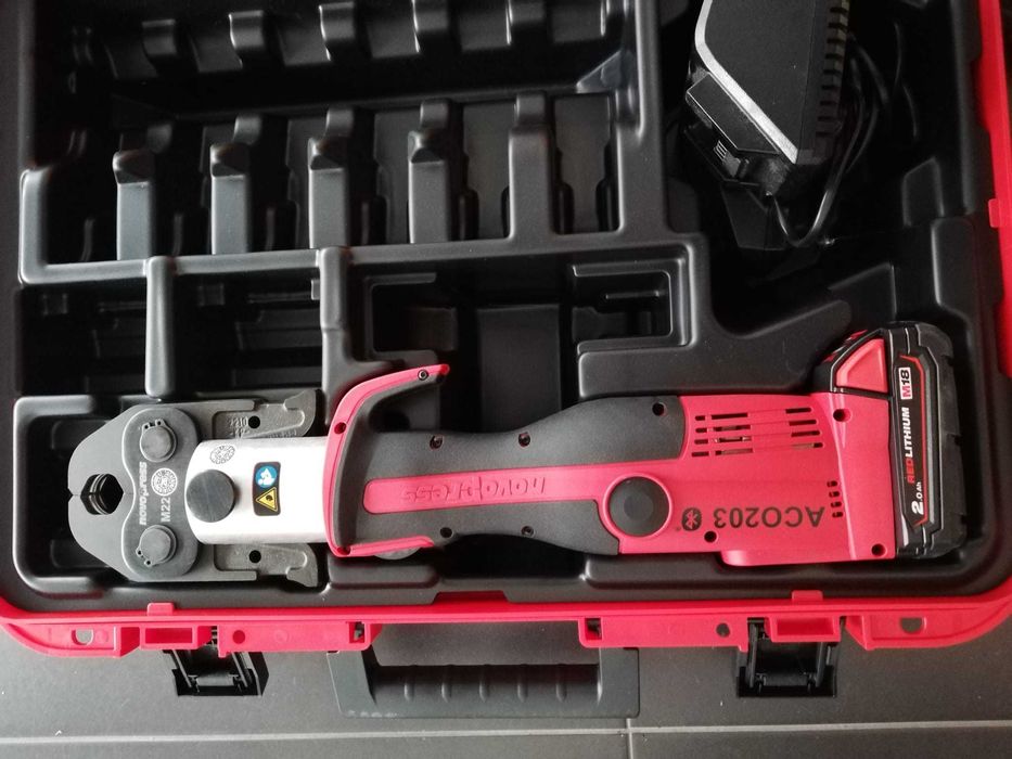 Vendo alicate crava tubos Novopress ACO203 XL (novo)