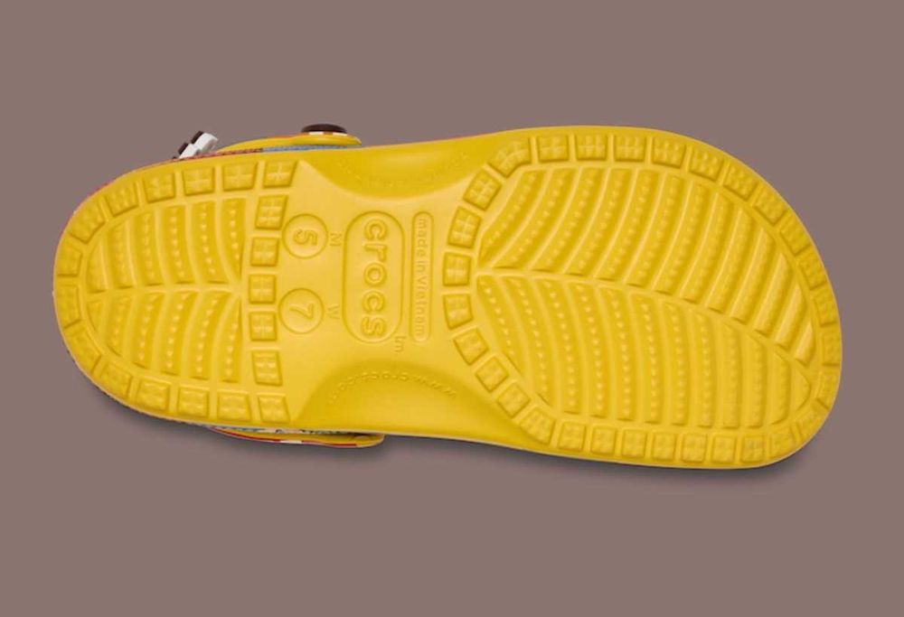 Клоги CROCS x M&M’s Classic Clogs! EU 43-44