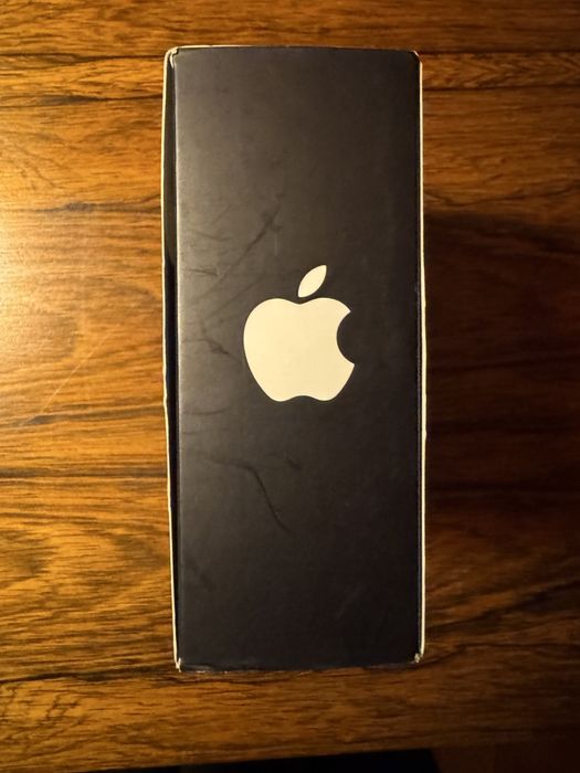 Apple dock universal