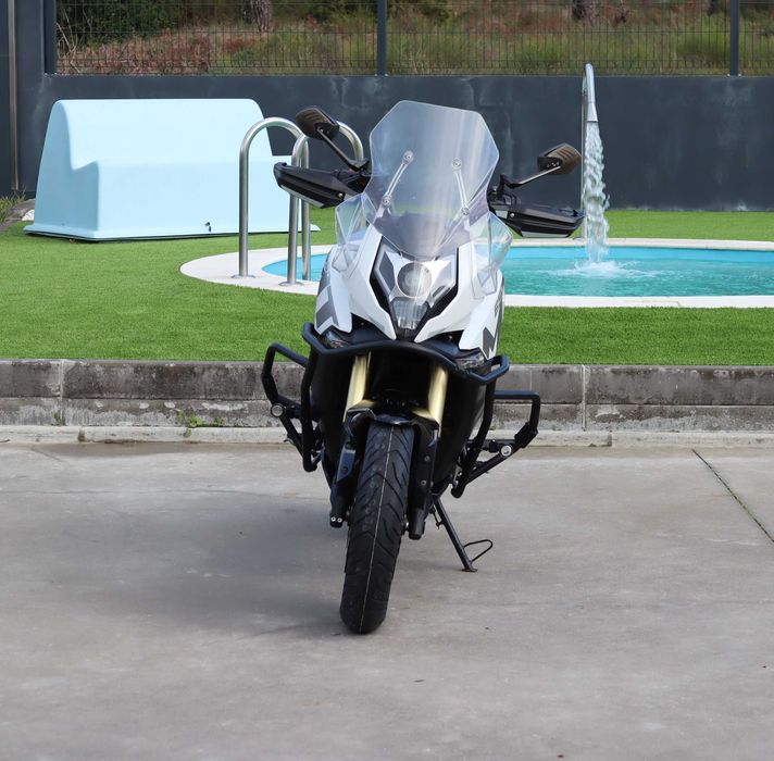 CF Moto 650 MT Impecável