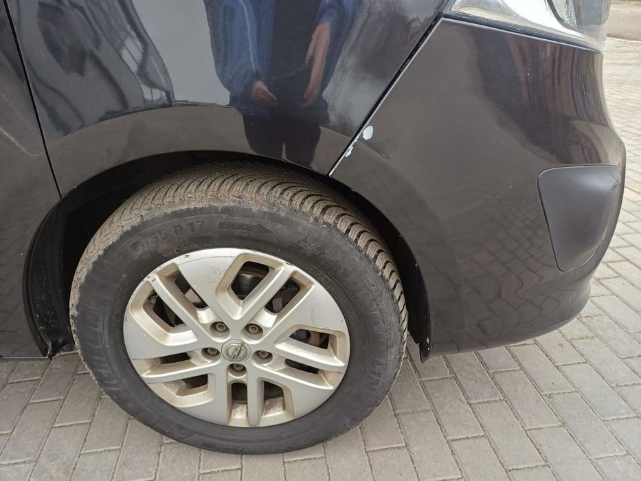 Продаю машину перший власник в Україні