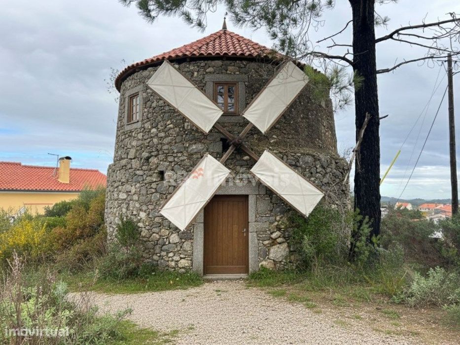 Moinho para reconstruir com terreno - Casal da Estrada, Tomar