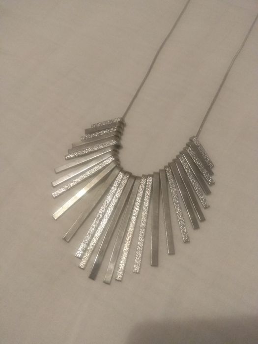 Prosta forma, naszyjnik, biżuteria sztuczna