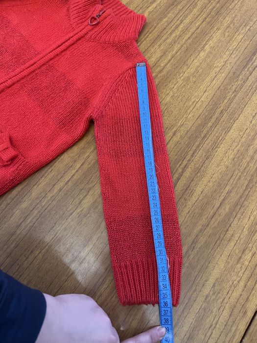 Кофта червона дівчача