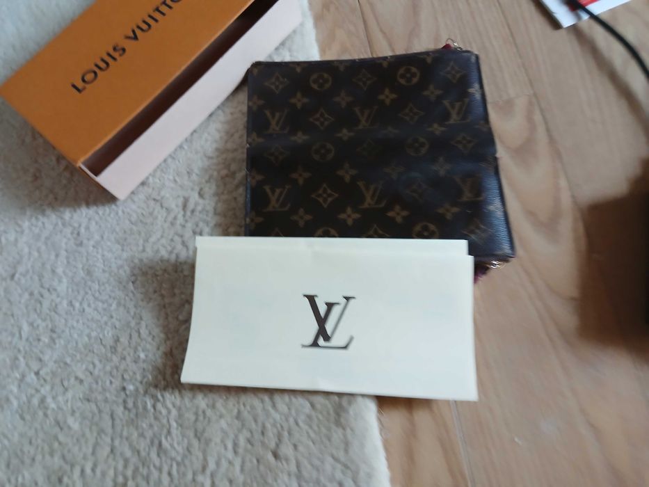 Carteira Louis Vuitton  senhora