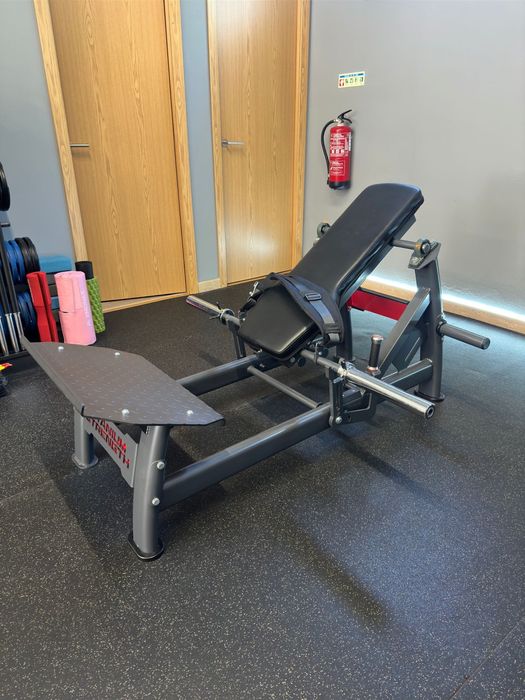 Hipthrust Machine432945166518865921