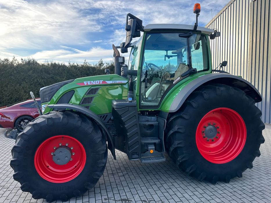 Fendt 724 Vario Gen6 Profi Plus