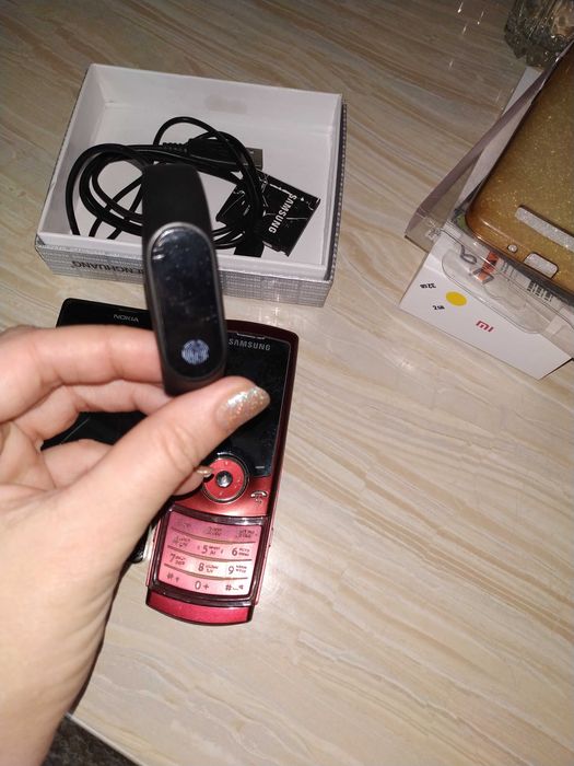 телефони на запчастини, мі бенд2