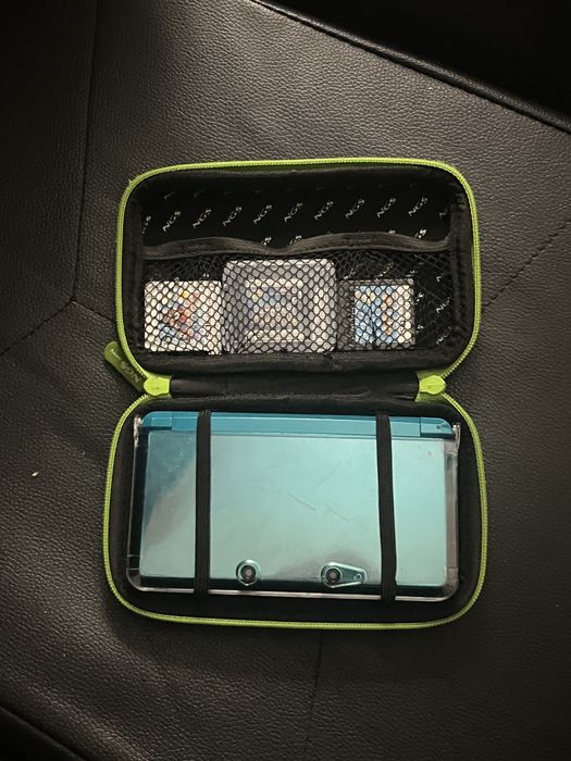 nintendo 3ds (DESBLOQUEADA)