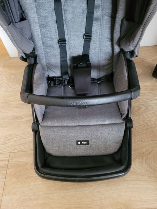 Wózek Espiro Next Spacerówka, gondola i nosidło Britax