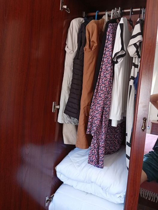 Guarda roupa cômoda cama
