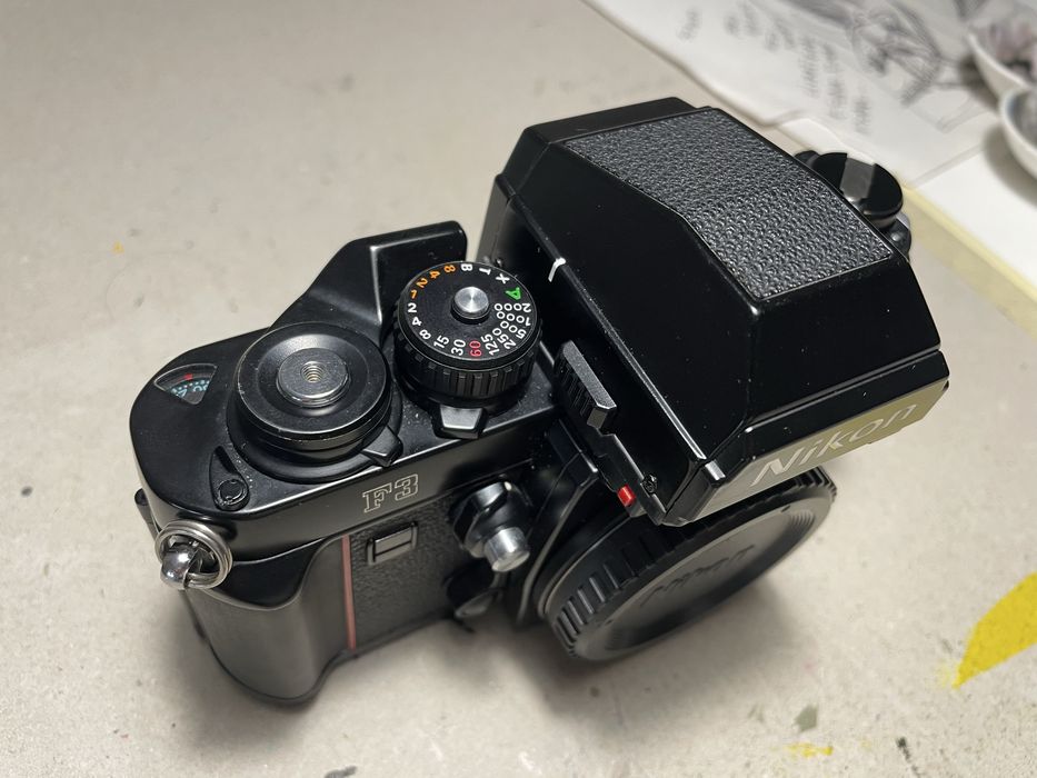 Nikon f3 HP  near MINT+ CLA + acessórios