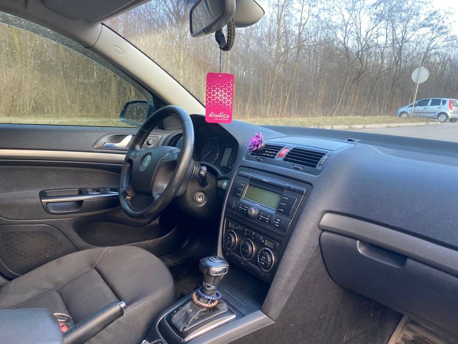 Продам обмін шкода октавія