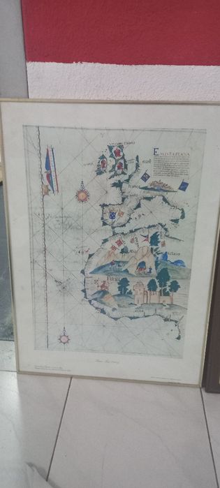2 quadros destintos