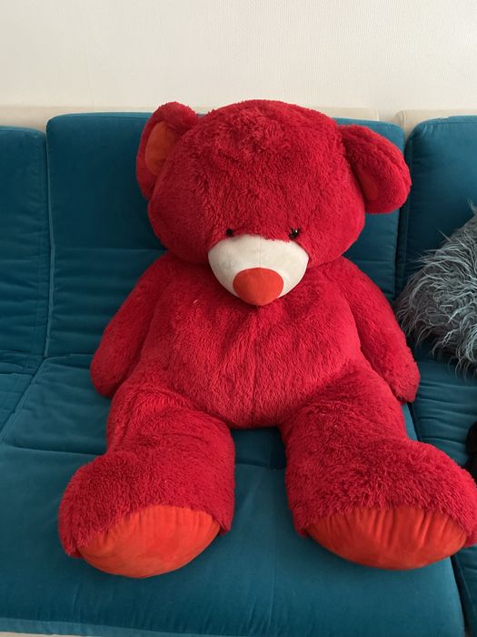 Большой мягкий медведь