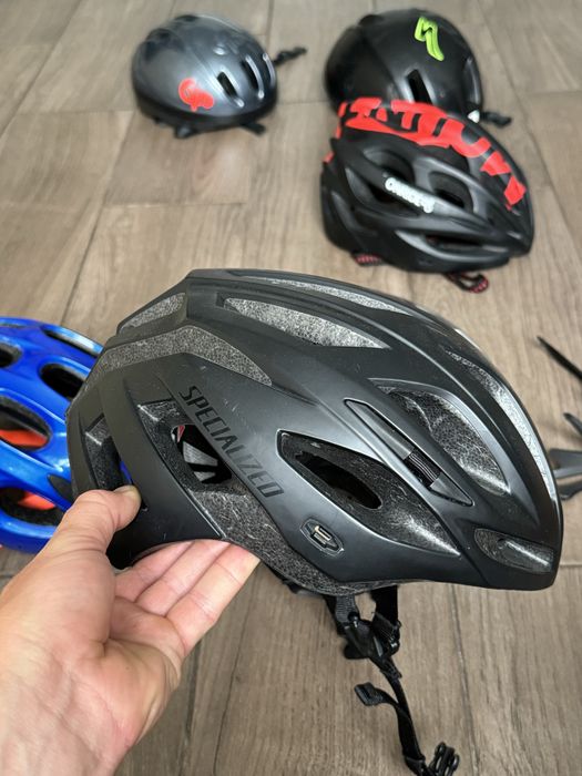 Велошоломи  Abus , specialized, Giro,