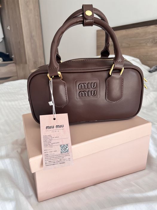 Сумка багет бочка міу міу