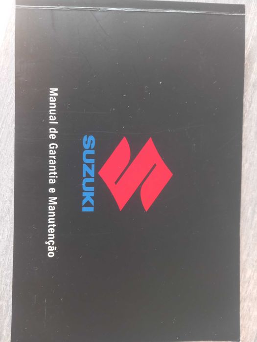 Suzuki gsx 8r como nova