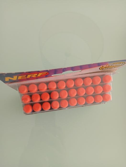 Nerf em excelente estado com pack de 30 balas.