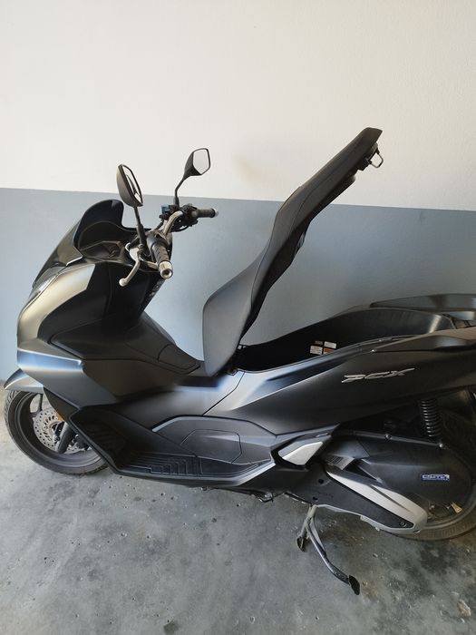 PCX 125 07/23 impecável