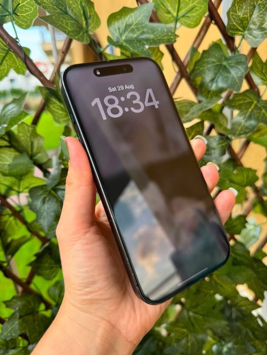 iPhone 15 pro + nowy case gratis | dobry stan