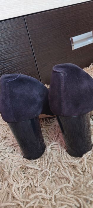 Жіночі туфлі з натуральної замші