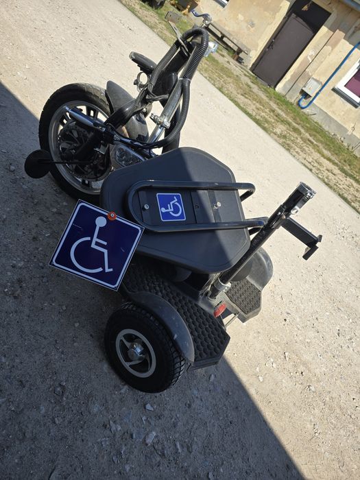 Wózek trójkołowy elektryczny RUNNER 500.