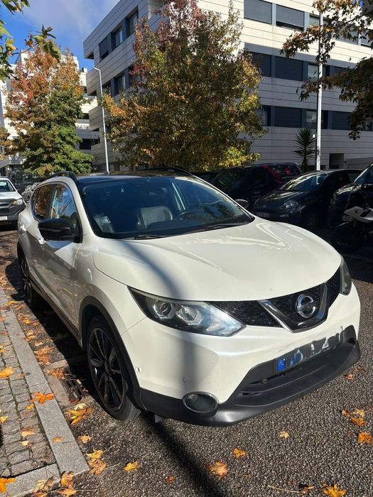 Nissan Qashqai 1.6 dCi Tekna 19 Alcantara Xtronic