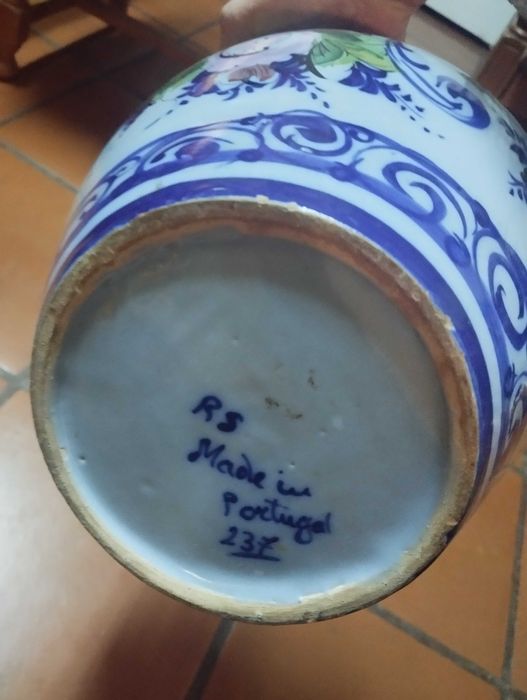 Antiga louça de Alcobaça