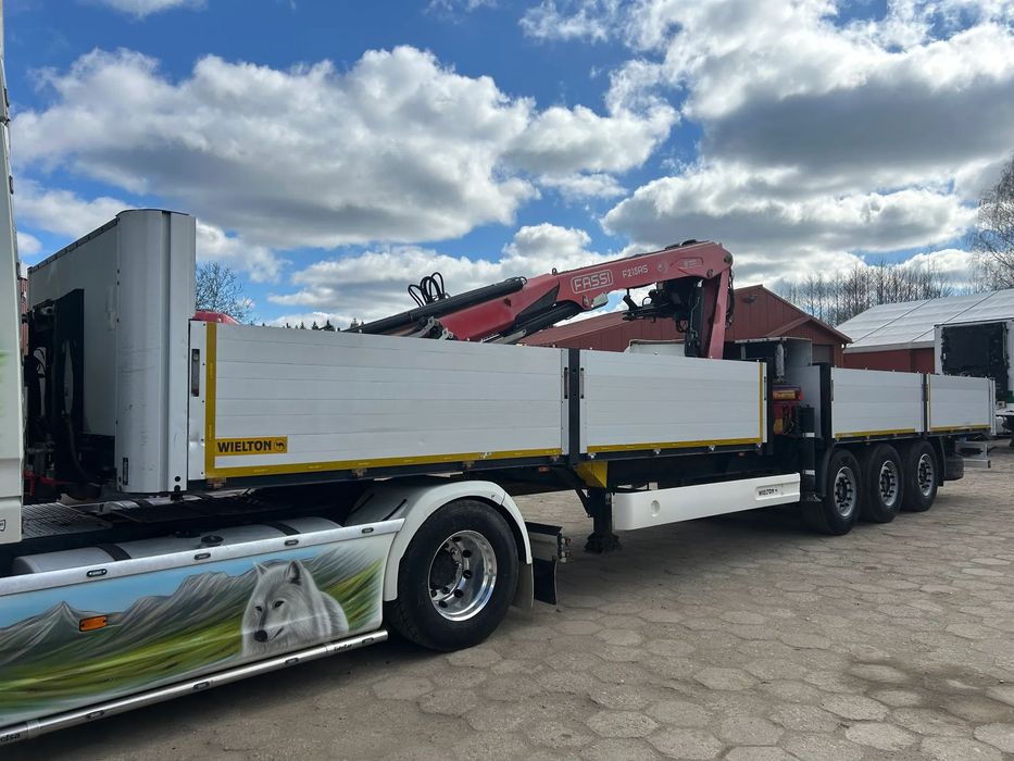 Wielton BURTOWA + HDS DŹWIG FASSI F215AS / BURTA 80 CM WYSOKIE / OŚ PODNOSZONA / OSIE SAF / PODPORY HYDRAULICZNE / IDEALNA DO BUDOWLANKI !!  Żuraw HDS FASSI F215AS / Wysokie burta 80 cm / osie SAF / 2017 rok !!