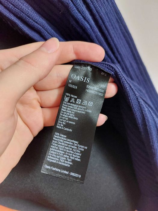 Oasis sweter długi maxi granatowy niebieski wiskoza s m l prążek