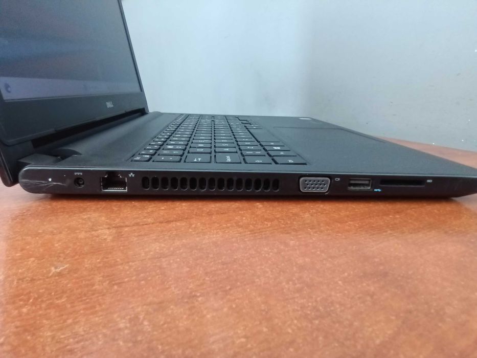 DELL Vostro 3559 15,6 " led P52F