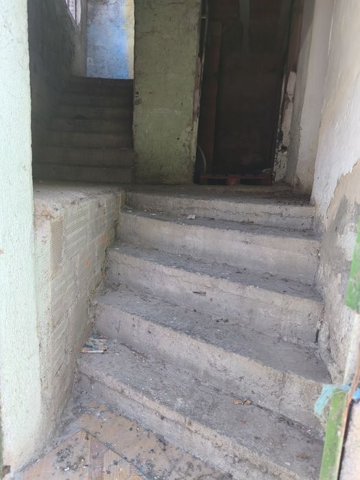 Vendo uma casa no prado de baixo