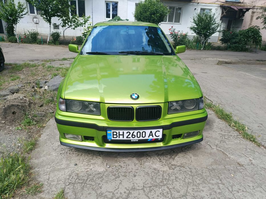 Авто в гарному стані без вложений
