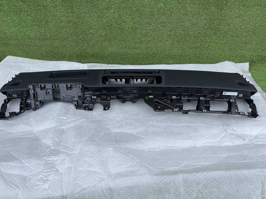 Торпеда на w223 s-class Mercedes Панель Мерседес чорна Консоль A2236808704 9h15 airbag шкіра проекція 223