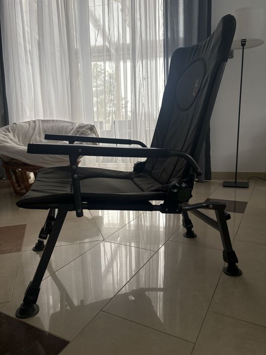 Sprzedam krzesło karpiowe Elektrostatyk – solidne i wygodne