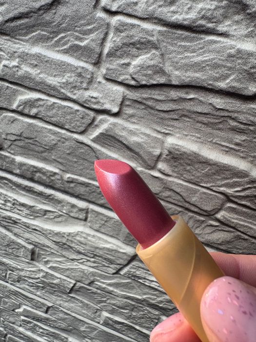 Celia pomadka błyszcząca